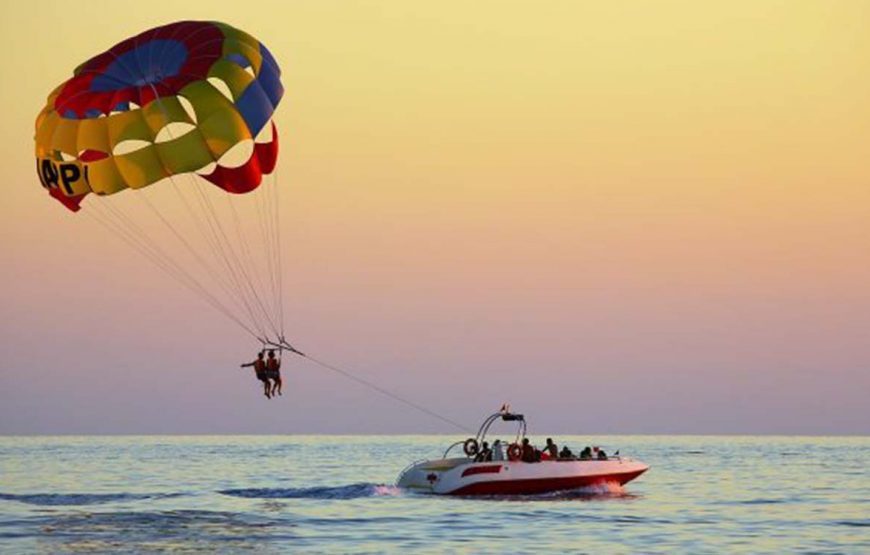 Parasailing in Hurghada