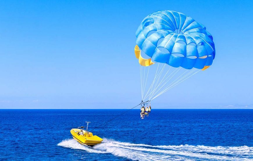 Parasailing in Hurghada